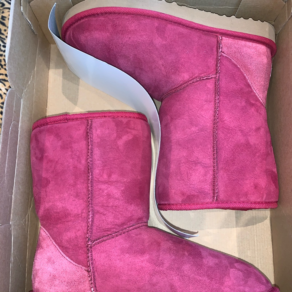 Ugg Short Boot In Ruby